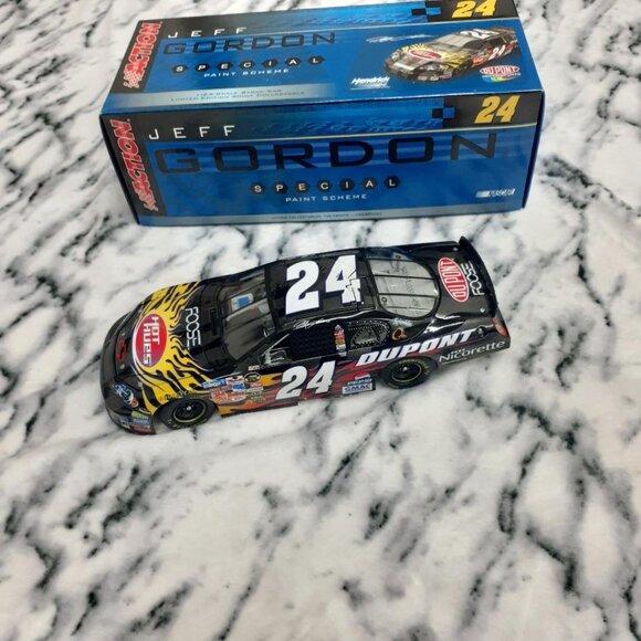 Jeff Gordon #24 DuPont Special Paint Scheme Hot Huse1:24 Scale Diecast Car by Ac - Picture 1 of 7